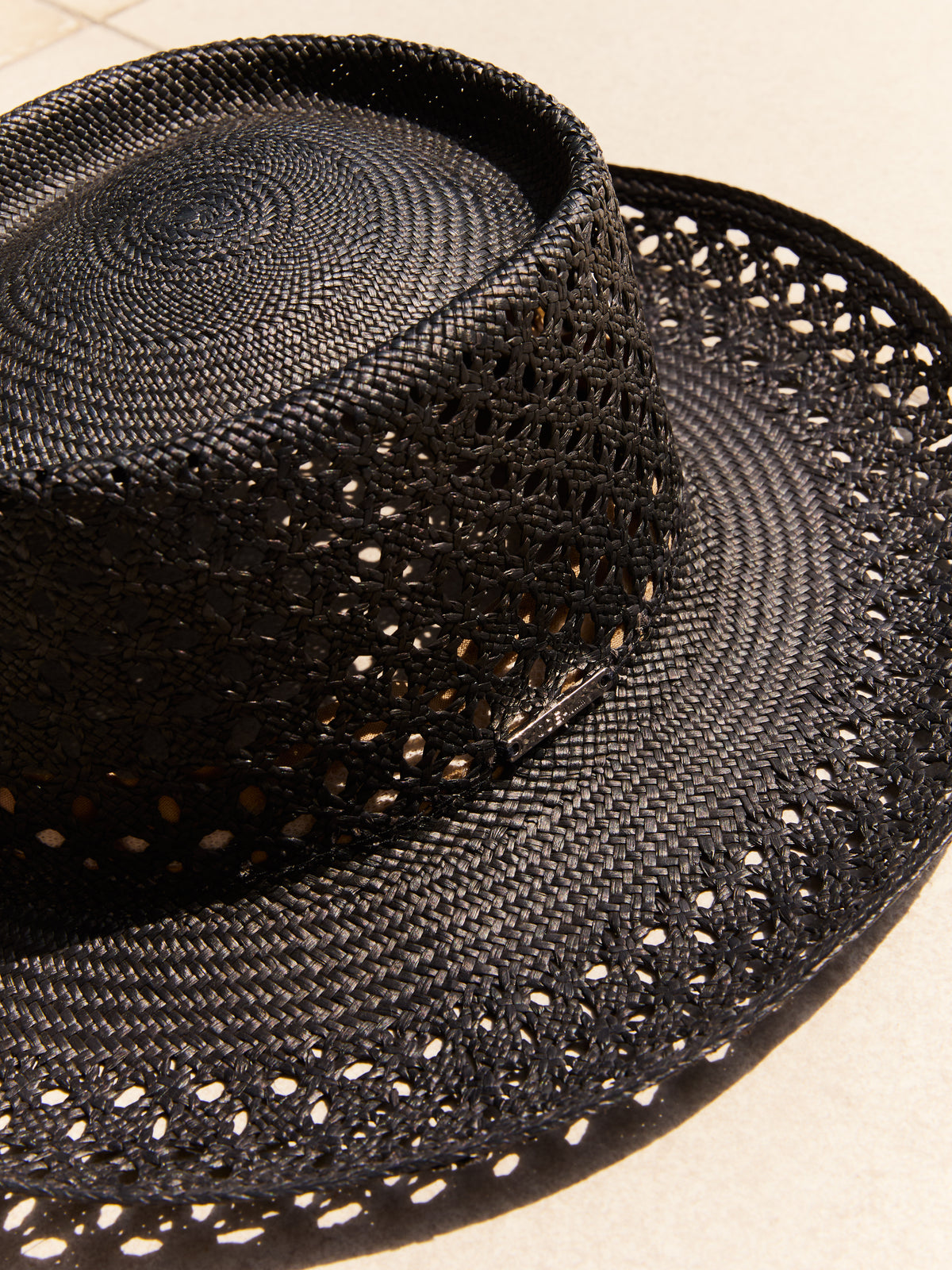 AMALFI OPEN WEAVE HAT BLACK
